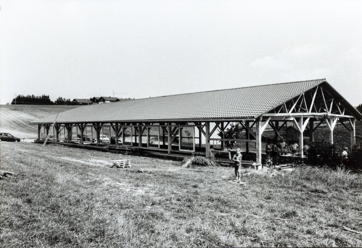 1990